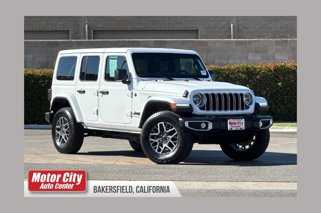 Used 2025 Jeep Wrangler 4-Door Sahara 4x4 SUV