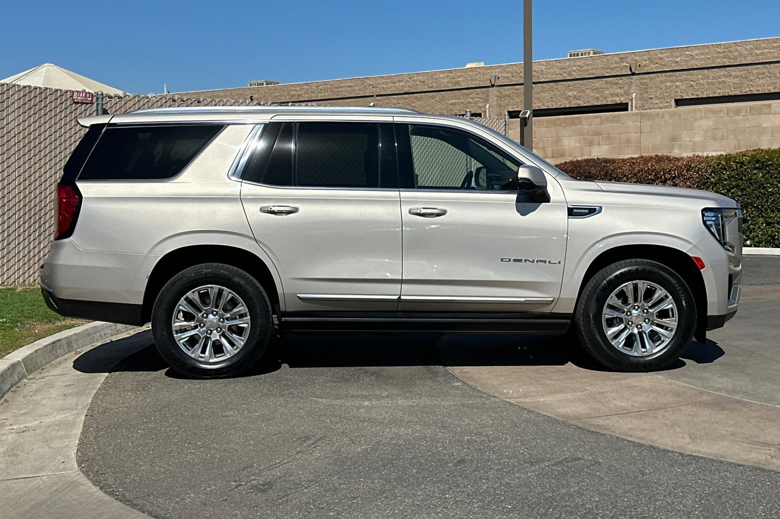 Used 2022 GMC Yukon Denali SUV