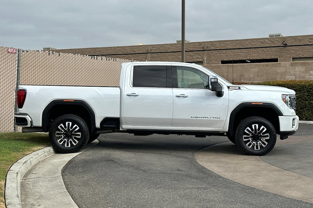 Used 2022 GMC Sierra 2500 HD Denali Truck