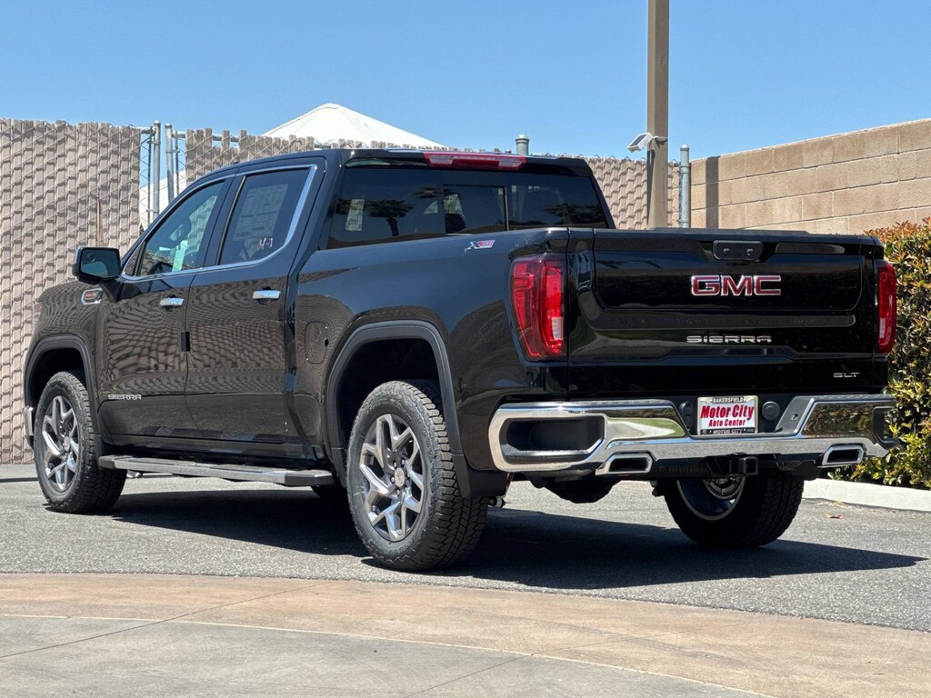 New 2026 GMC Sierra 1500 SLT Truck