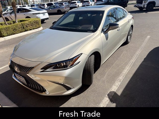 2019 Lexus ES Hybrid