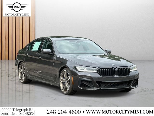 2021 BMW 5 Series M550i