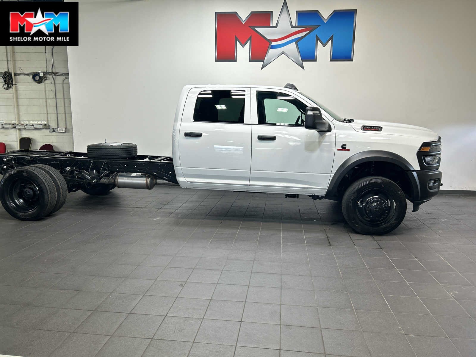 2027 RAM 5500 Chassis Cab