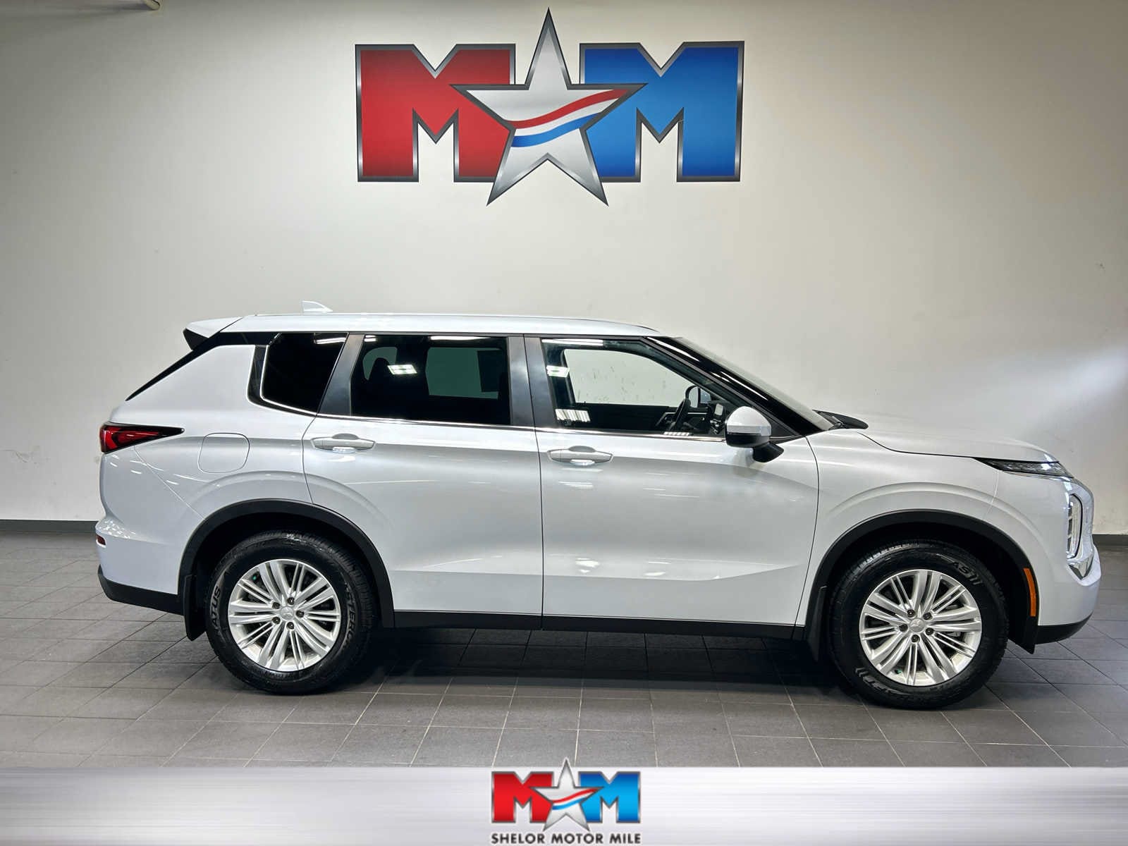 2023 Mitsubishi Outlander