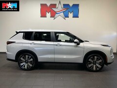 2026 Mitsubishi Outlander SE SUV