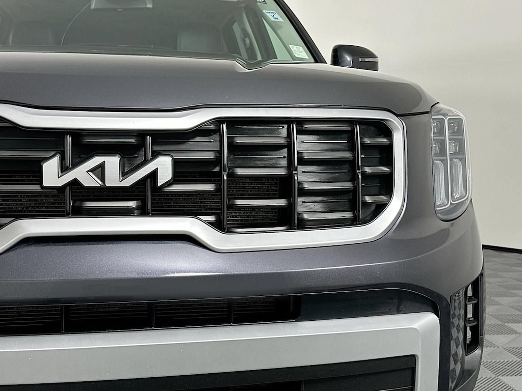 Used 2025 Kia Telluride S SUV