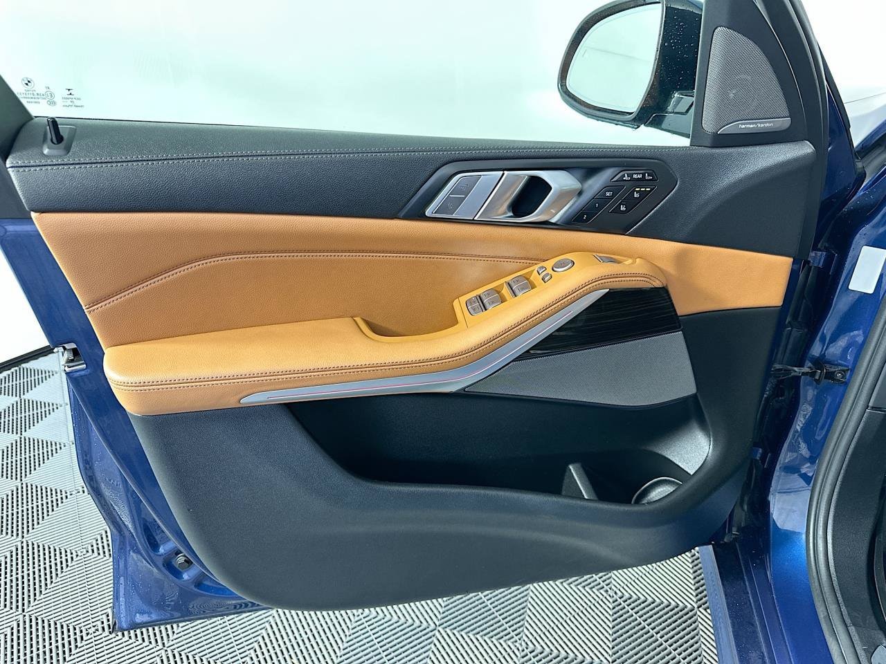 2021 BMW X7 M50i - Photo 21