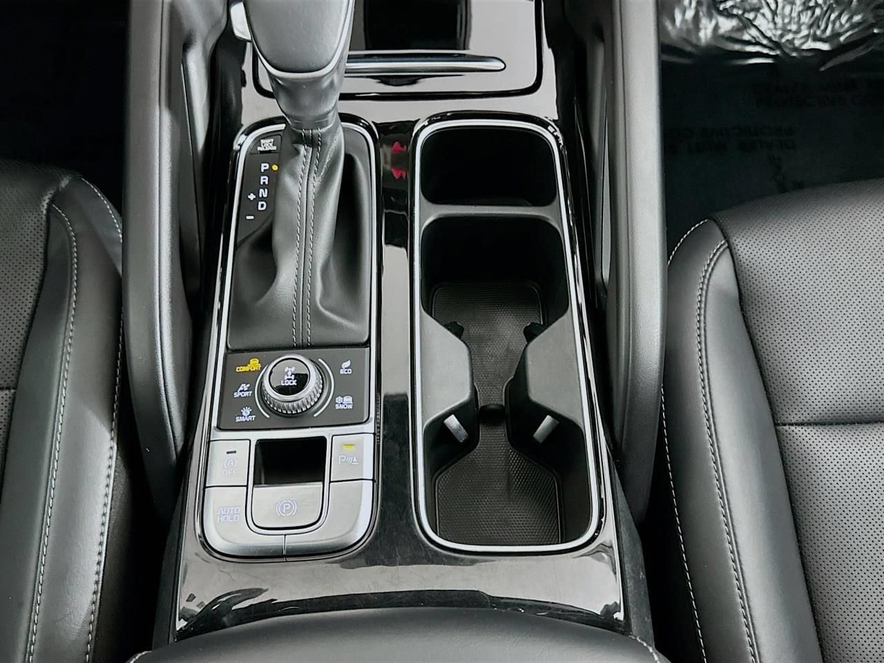 2025 Kia Telluride S - Photo 18