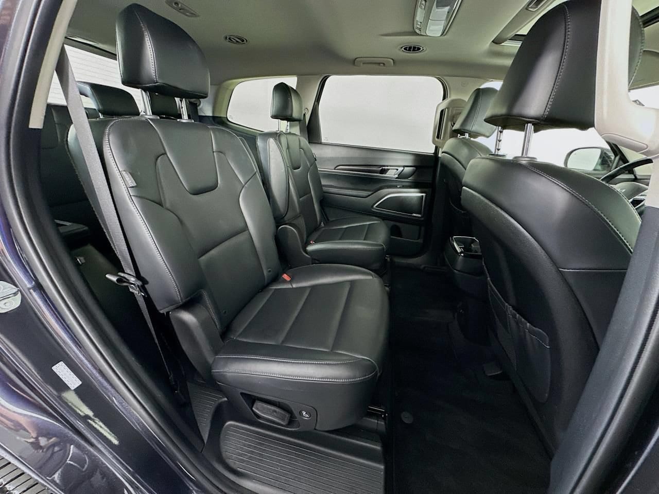 2025 Kia Telluride S - Photo 42