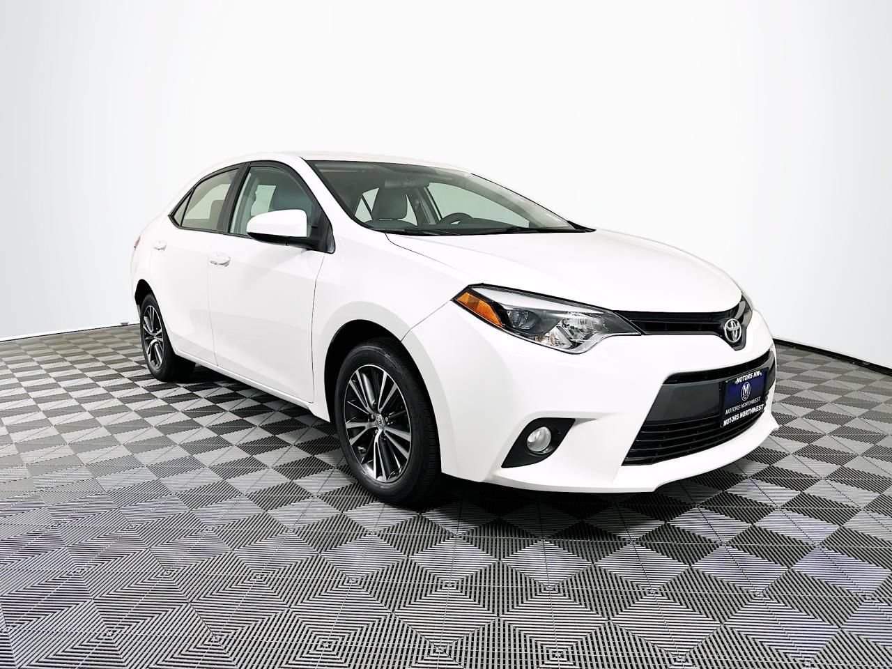 2016 Toyota Corolla LE Plus - Photo 6