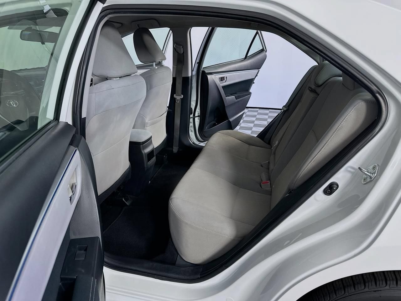 2016 Toyota Corolla LE Plus - Photo 27