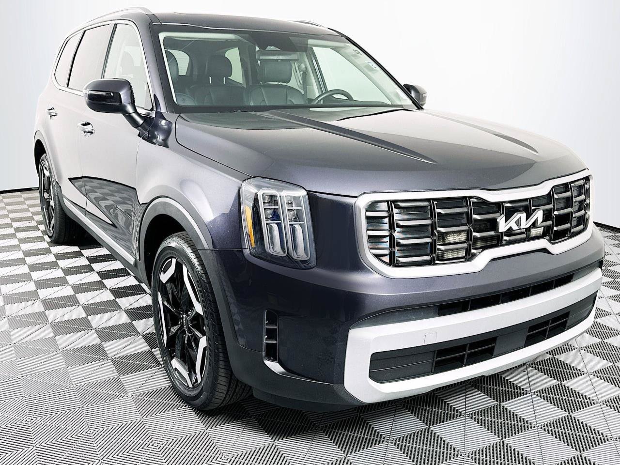 2025 Kia Telluride S - Photo 30