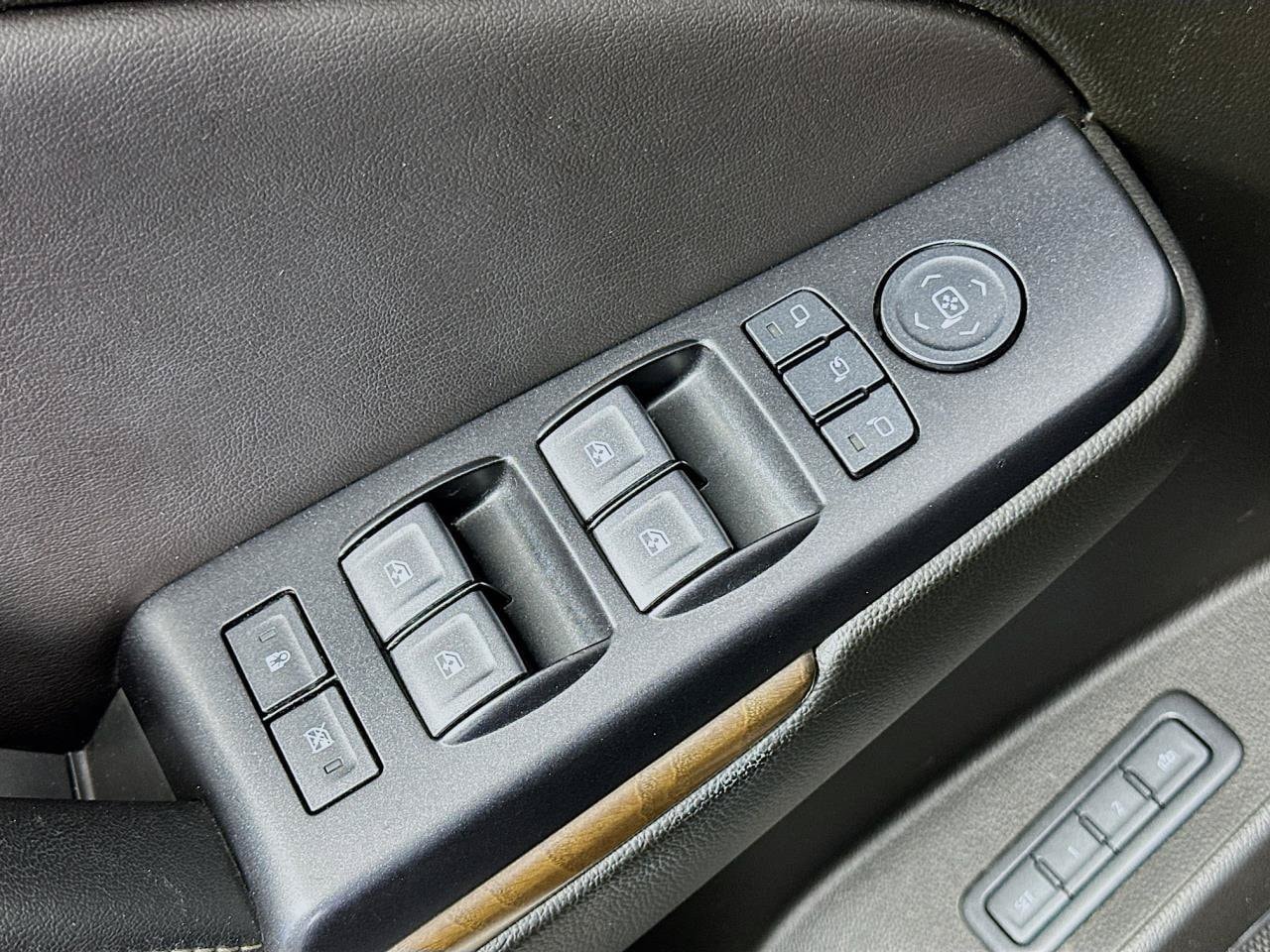 2019 GMC Yukon Denali - Photo 20