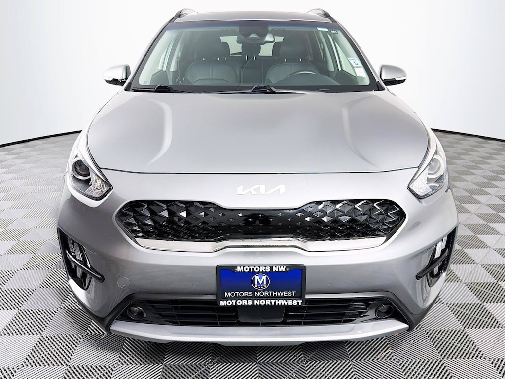Used 2022 Kia Niro Touring SE SUV