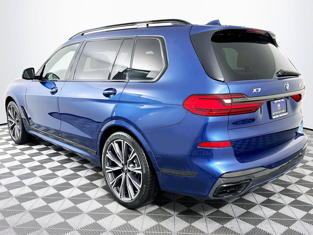 2021 BMW X7 M50i - Photo 8