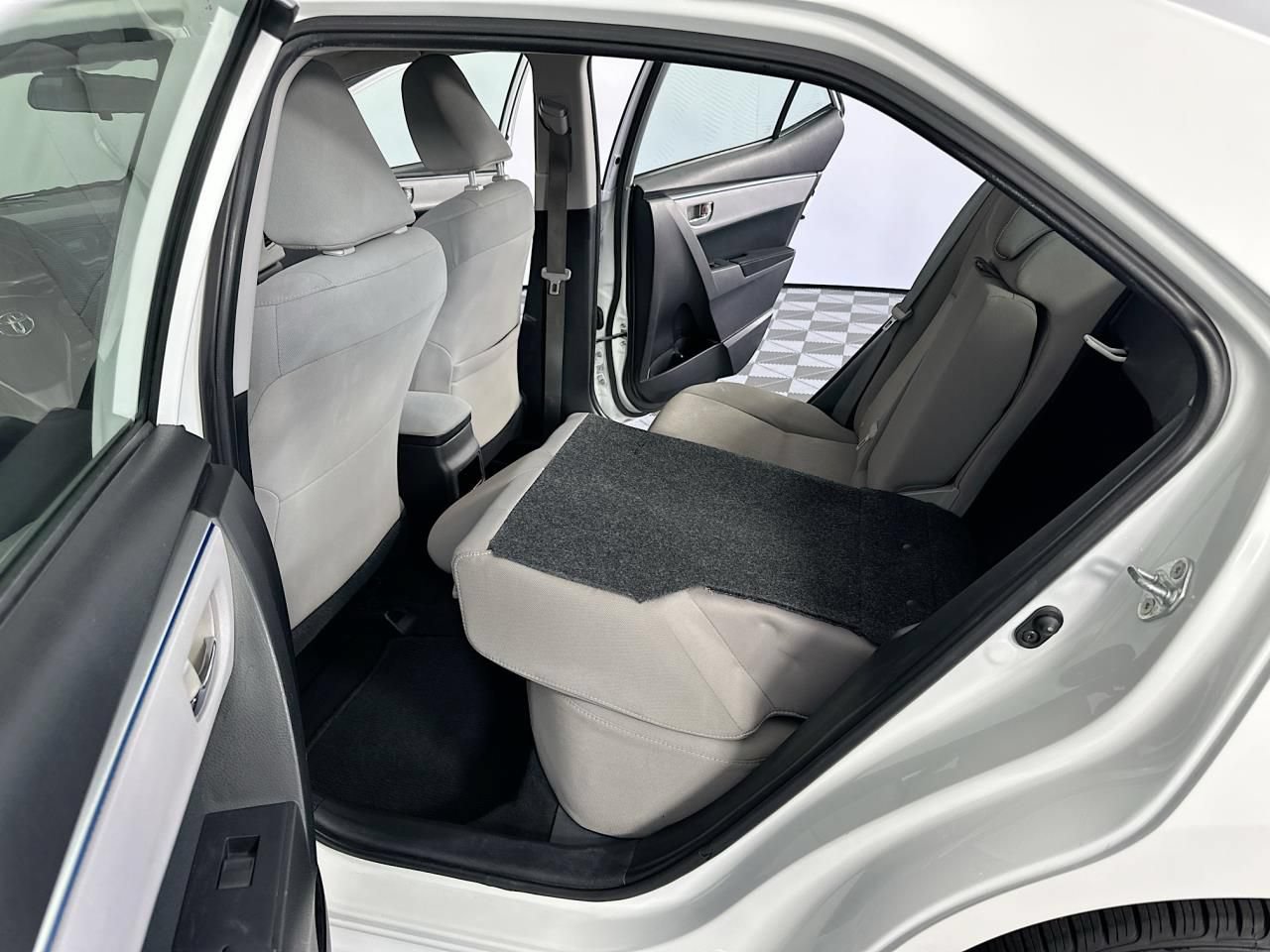 2016 Toyota Corolla LE Plus - Photo 28