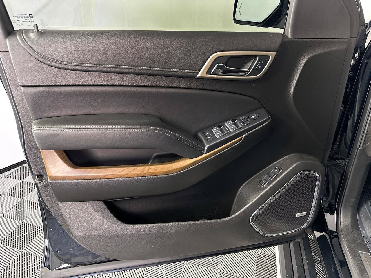 2019 GMC Yukon Denali - Photo 19