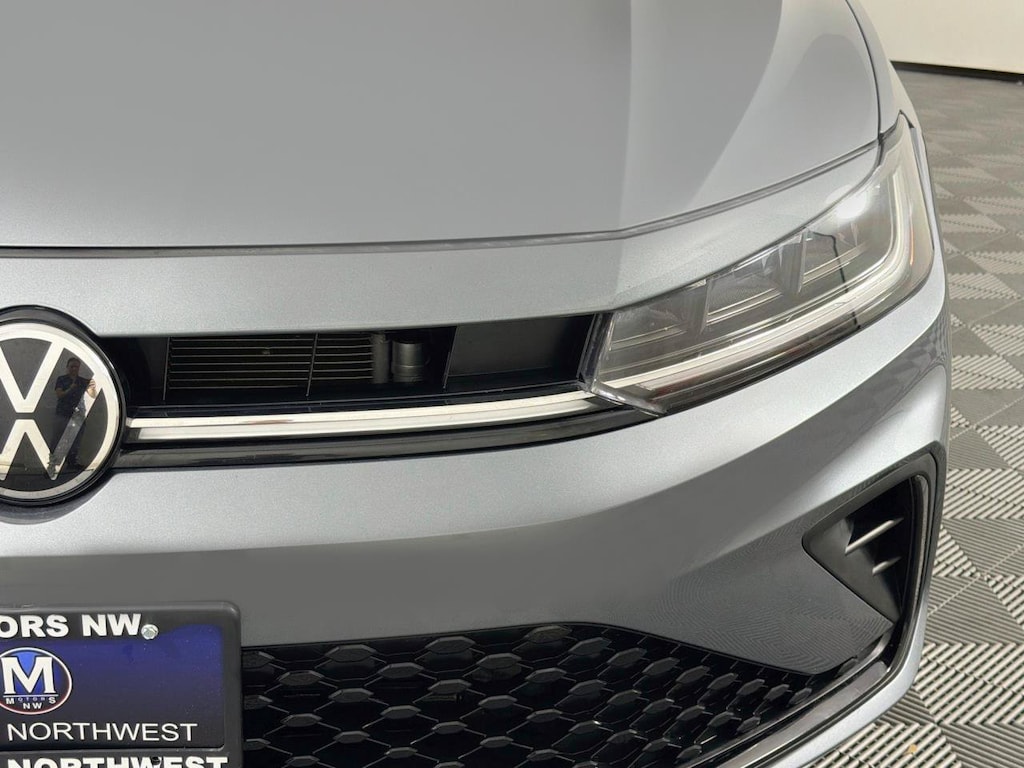 Used 2025 Volkswagen Jetta Sport Sport Auto