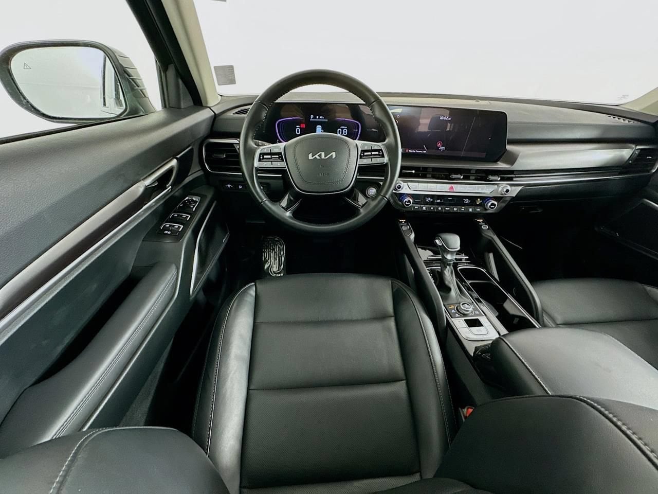 2025 Kia Telluride S - Photo 13
