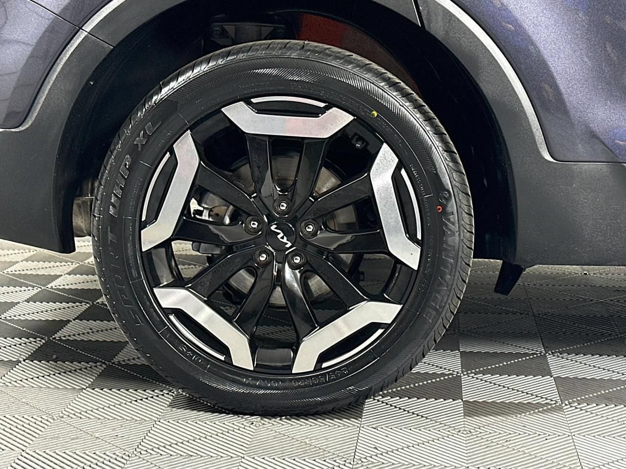 2025 Kia Telluride S - Photo 31