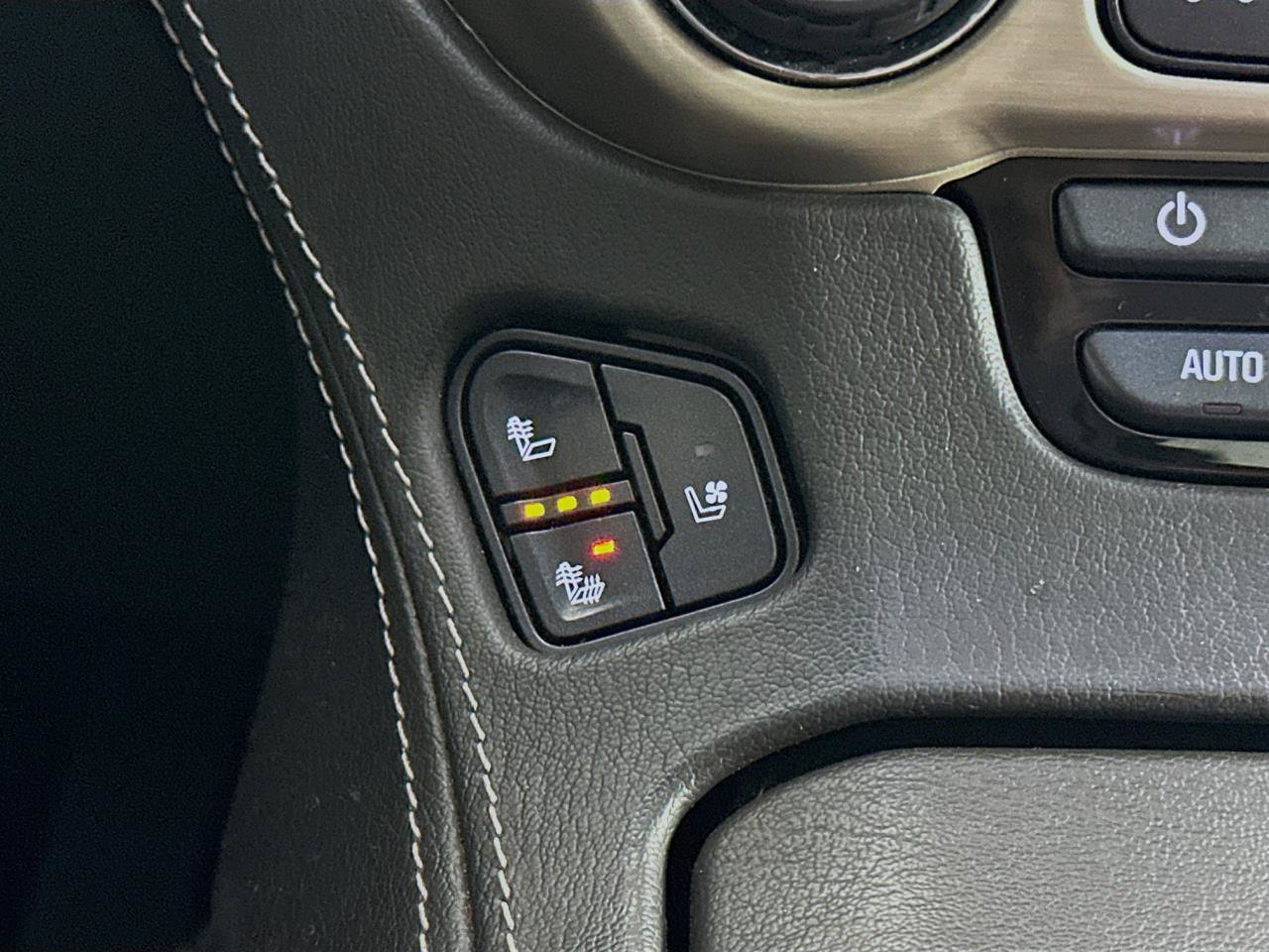 2019 GMC Yukon Denali - Photo 17
