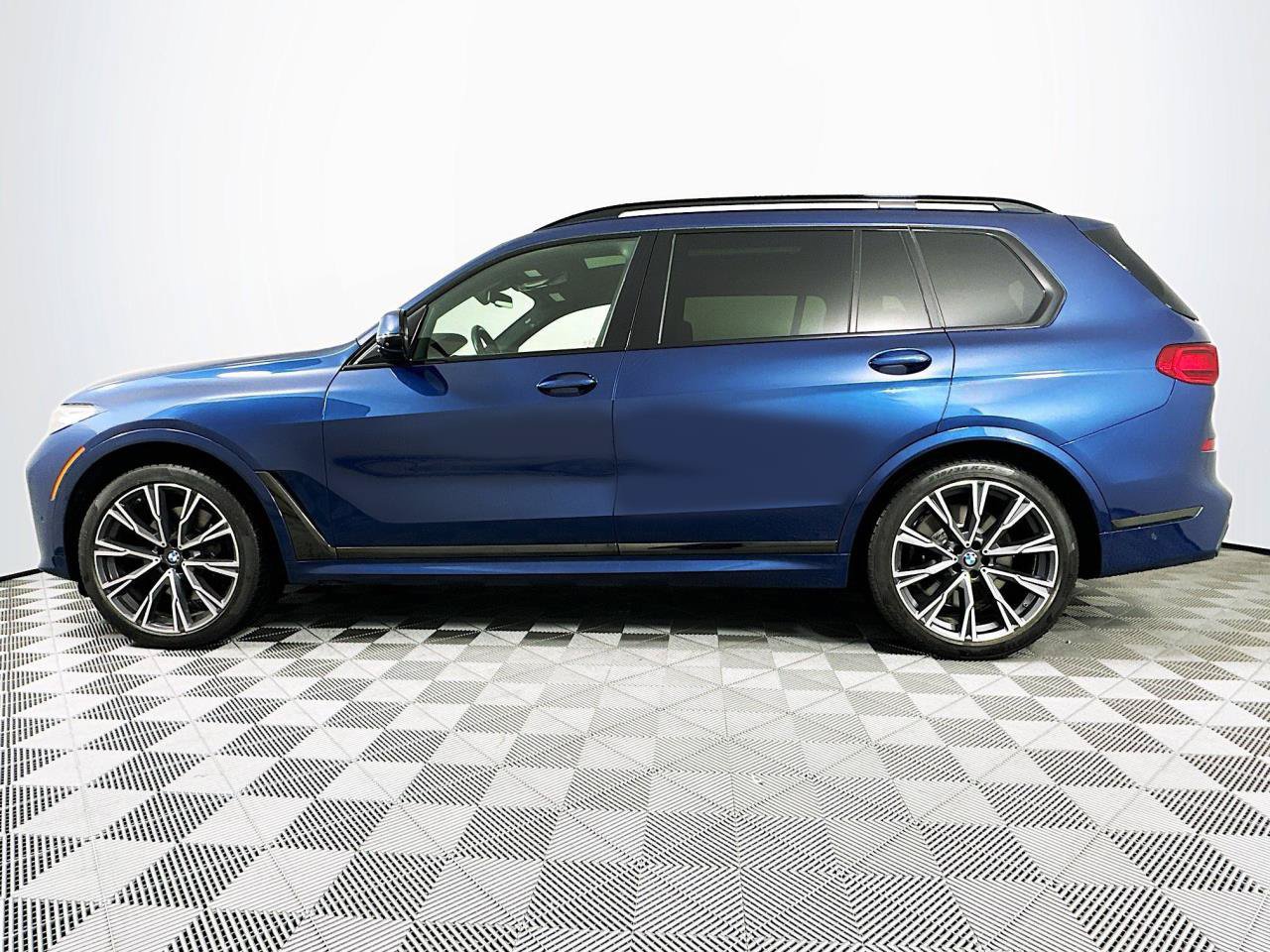 2021 BMW X7 M50i - Photo 7