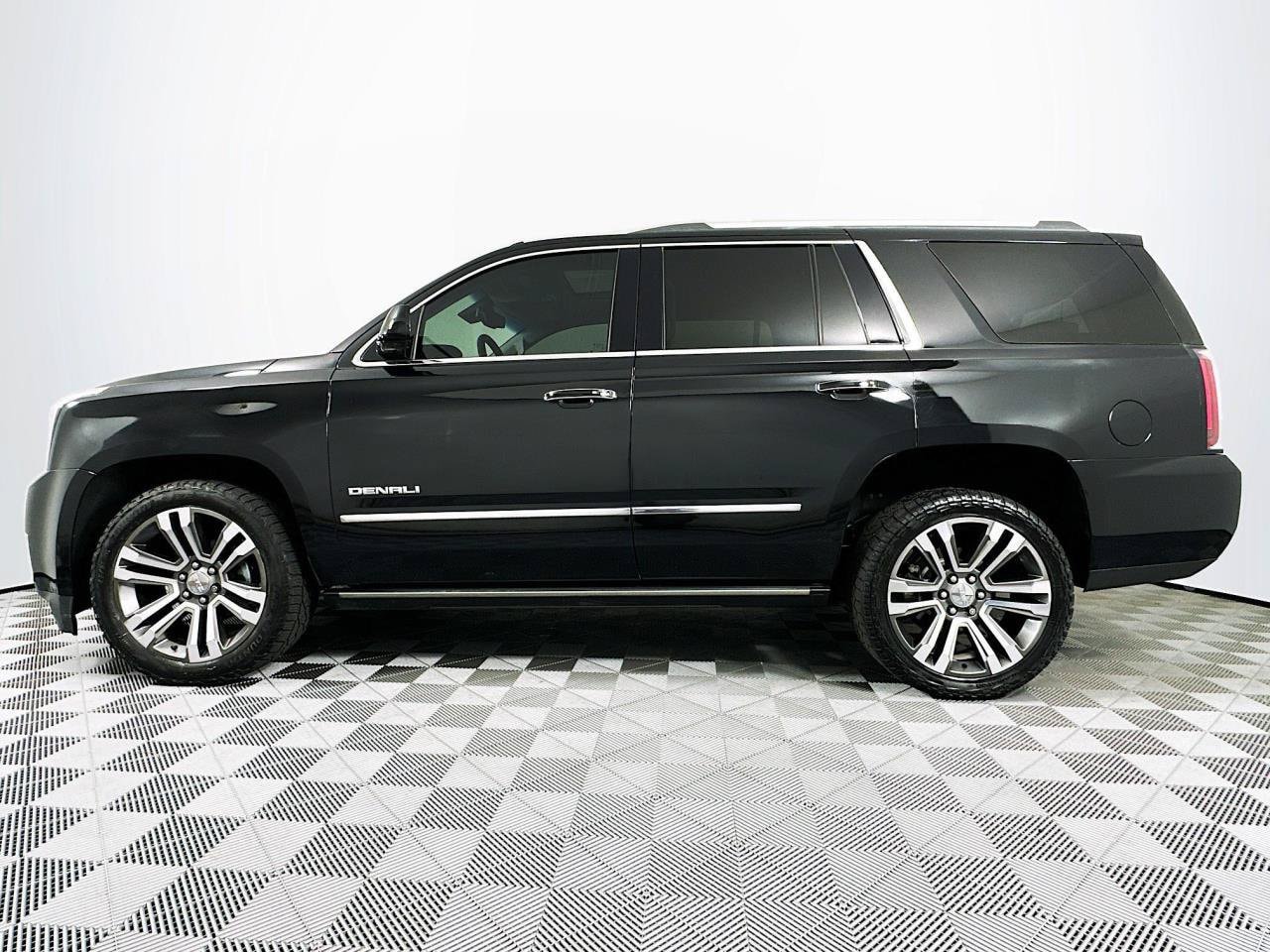 2019 GMC Yukon Denali - Photo 6