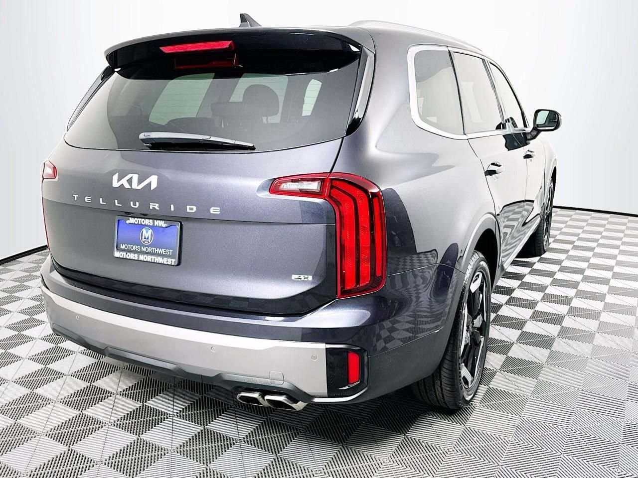 2025 Kia Telluride S - Photo 26