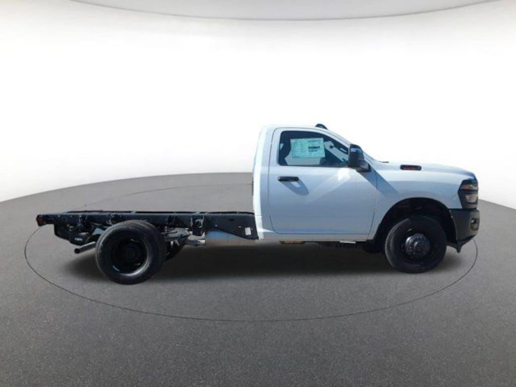 New 2026 Ram 3500 Chassis Cab Tradesman/Big Horn Pickup