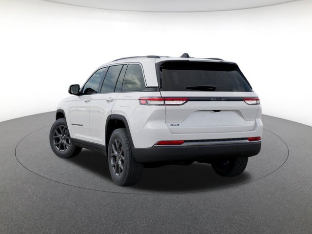 New 2027 Jeep Grand Cherokee Laredo Sport Utility