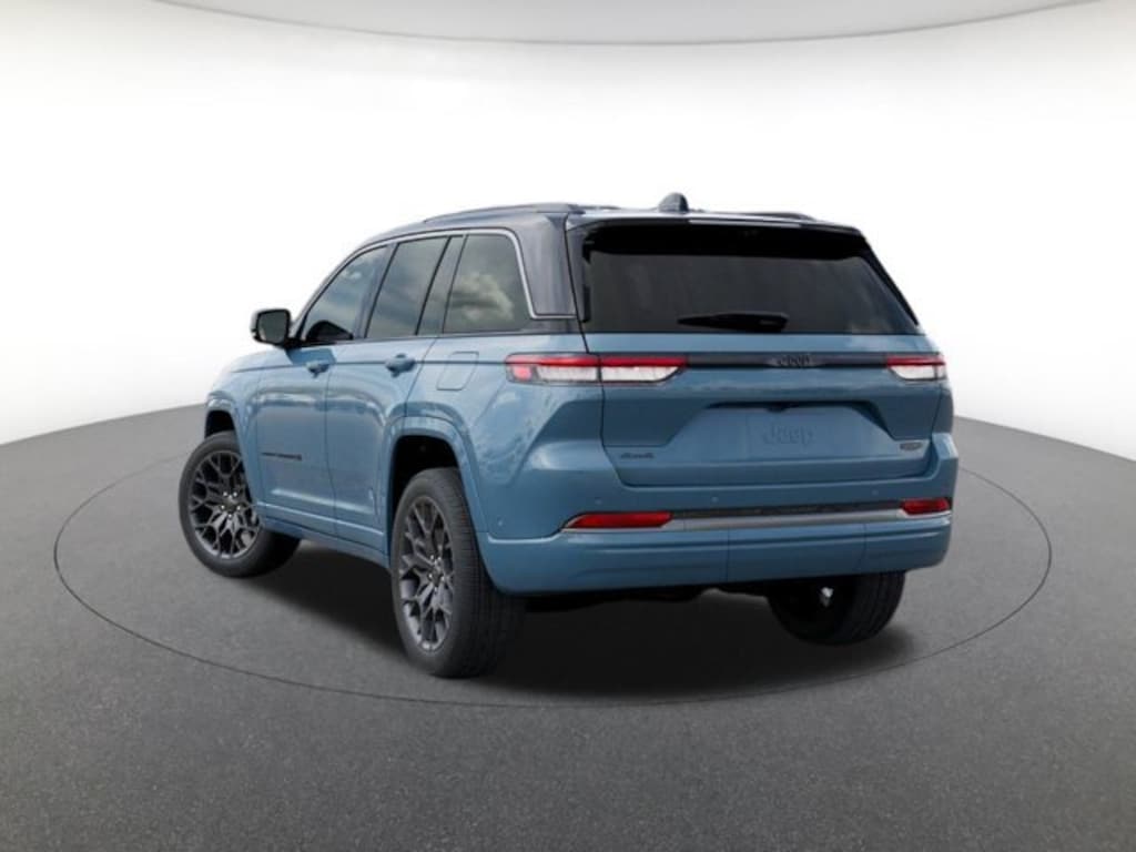 New 2027 Jeep Grand Cherokee Summit Sport Utility