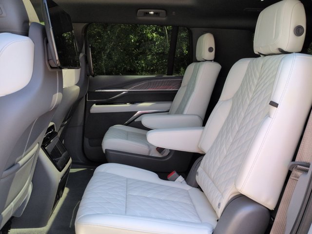 2026 Cadillac Escalade IQL Sport - Photo 15