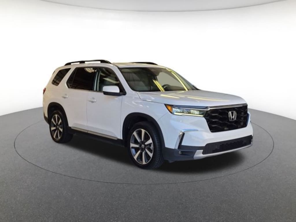 Certified 2025 Honda Pilot Touring SUV