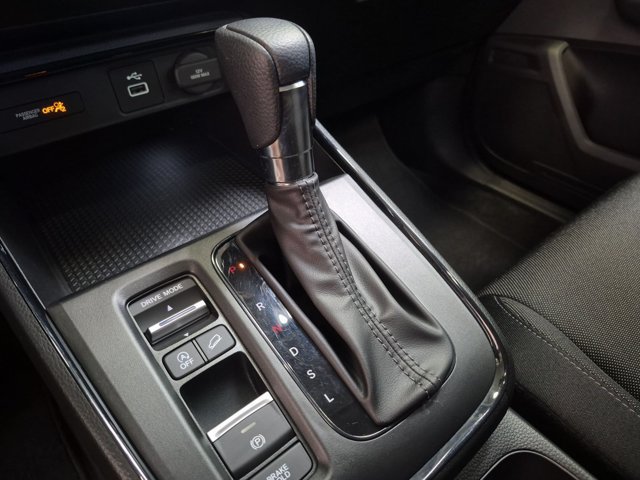 2024 Honda CR-V LX - Photo 11