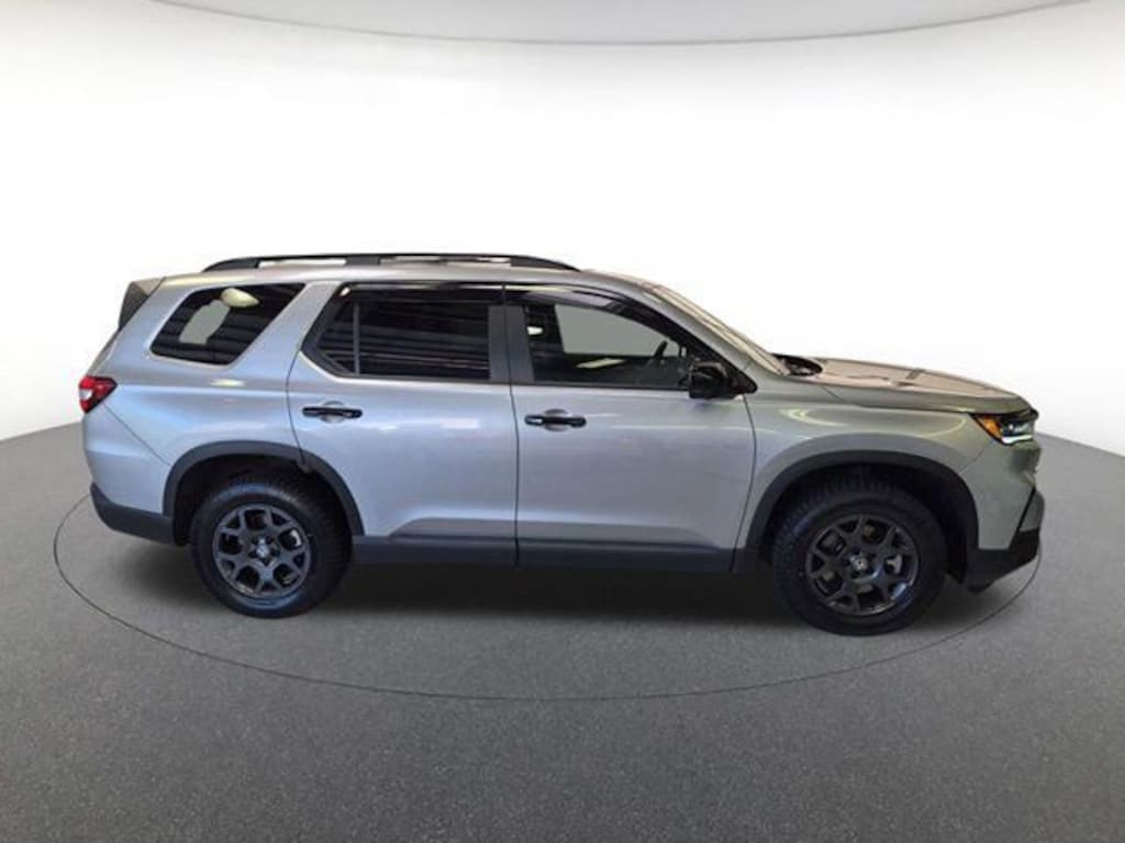 Certified 2025 Honda Pilot TrailSport SUV