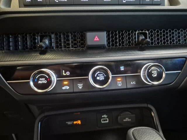 2024 Honda CR-V LX - Photo 17