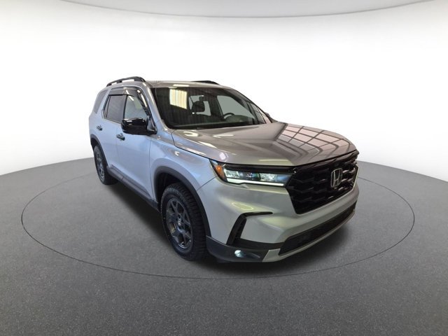 Certified 2025 Honda Pilot TrailSport SUV