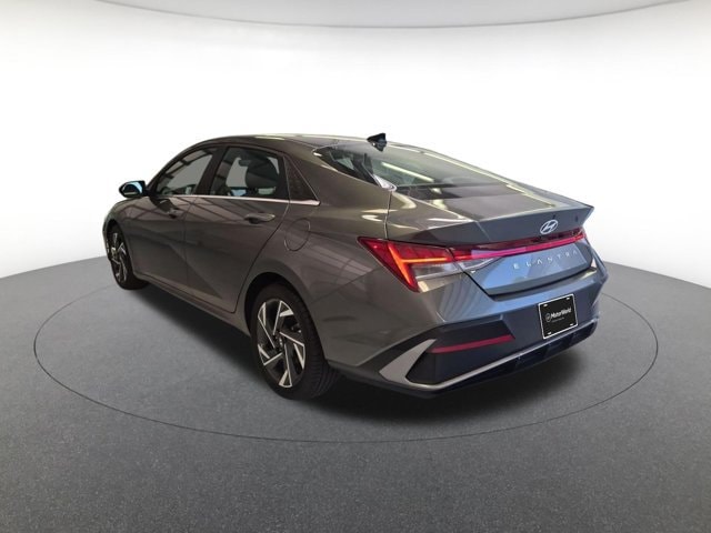 2025 Hyundai Elantra SEL - Photo 7