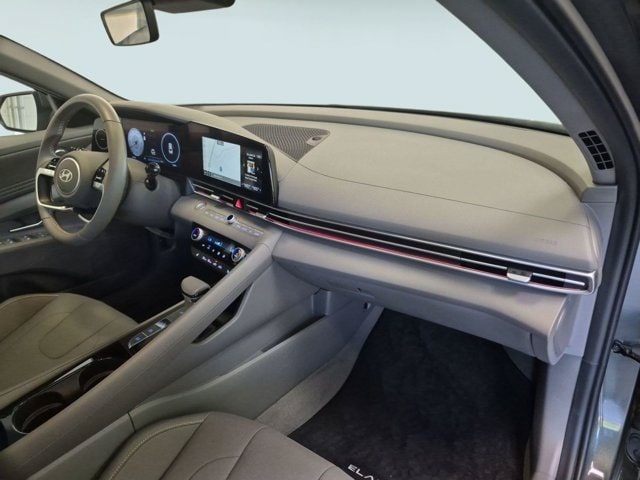 2025 Hyundai Elantra SEL - Photo 21