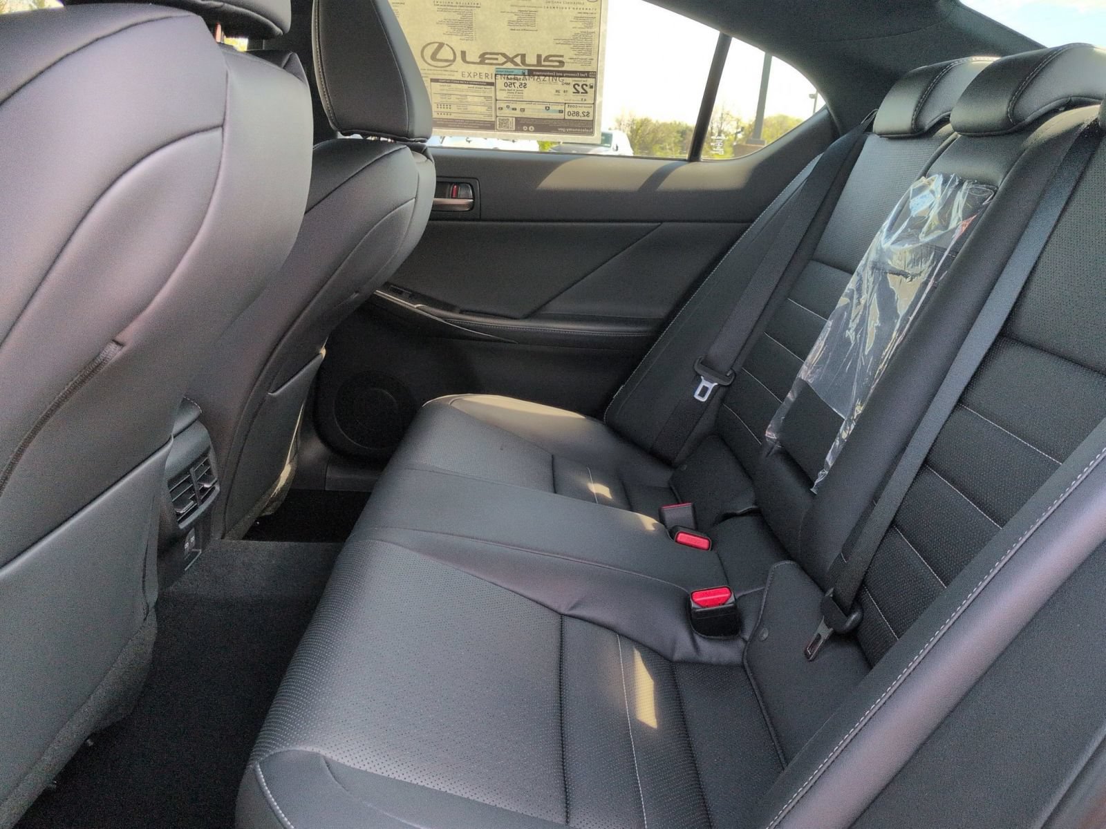 2026 Lexus IS 350 F SPORT - Photo 15