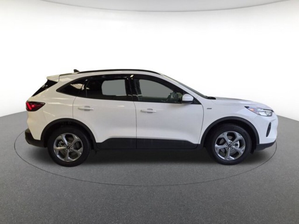 Used 2026 Ford Escape Hybrid ST-Line Select SUV