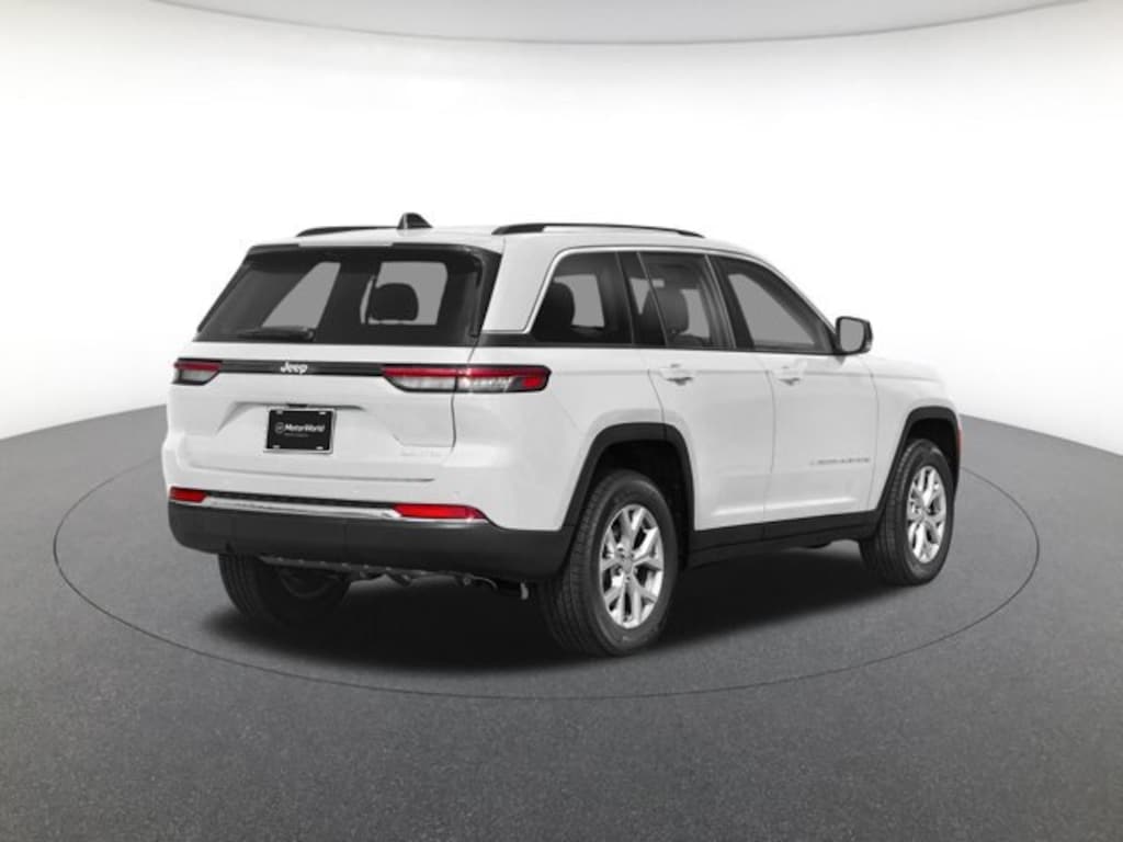 Used 2024 Jeep Grand Cherokee Altitude SUV