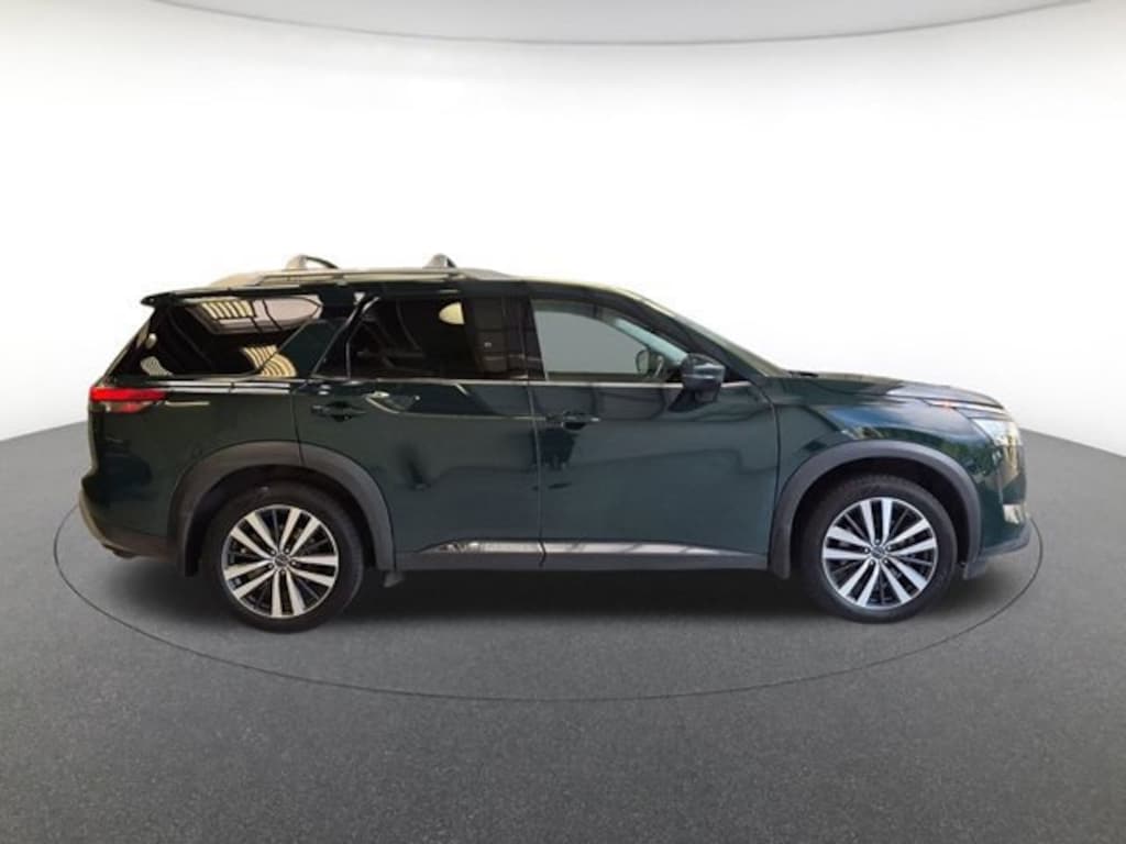 Used 2022 Nissan Pathfinder Platinum SUV