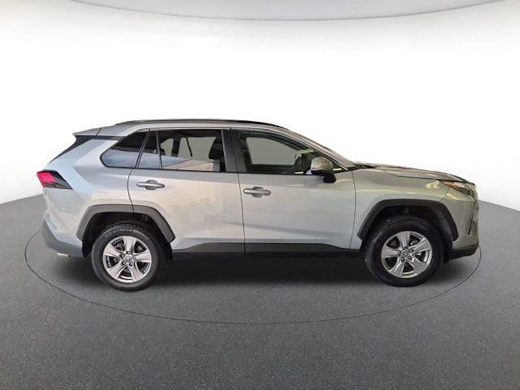 Used 2025 Toyota RAV4 XLE SUV