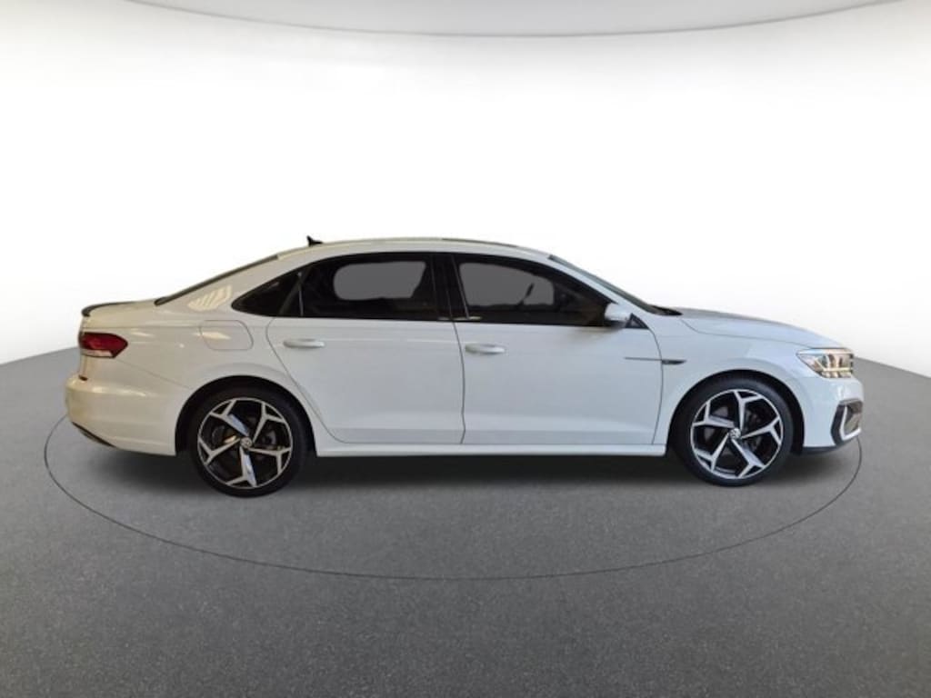 Used 2020 Volkswagen Passat 2.0T R-Line Sedan