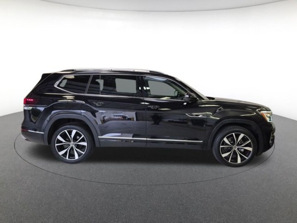 Used 2024 Volkswagen Atlas 2.0T SEL Premium R-Line SUV