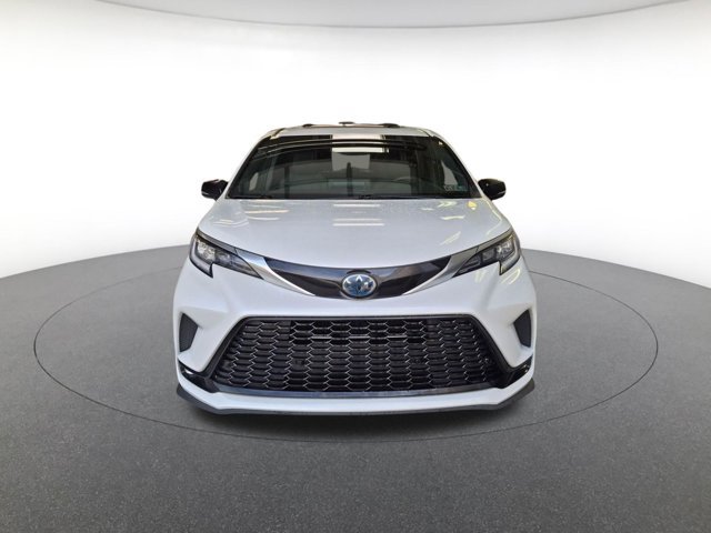 Used 2023 Toyota Sienna XSE Minivan/Van
