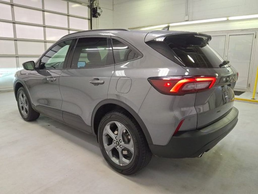 Used 2025 Ford Escape ST-Line Select SUV