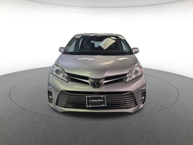 Used 2018 Toyota Sienna XLE Minivan/Van