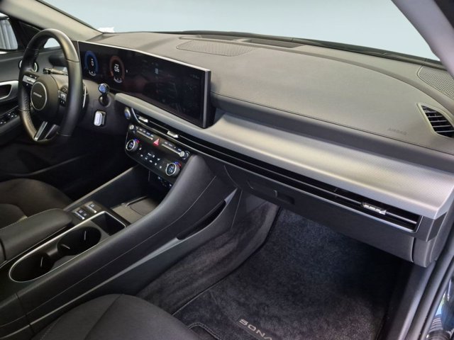 2026 Hyundai Sonata SEL - Photo 19